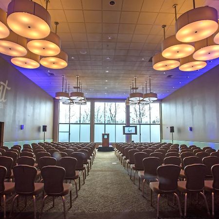 Holiday Inn Boston - Cambridge Area By Ihg Somerville Exteriér fotografie