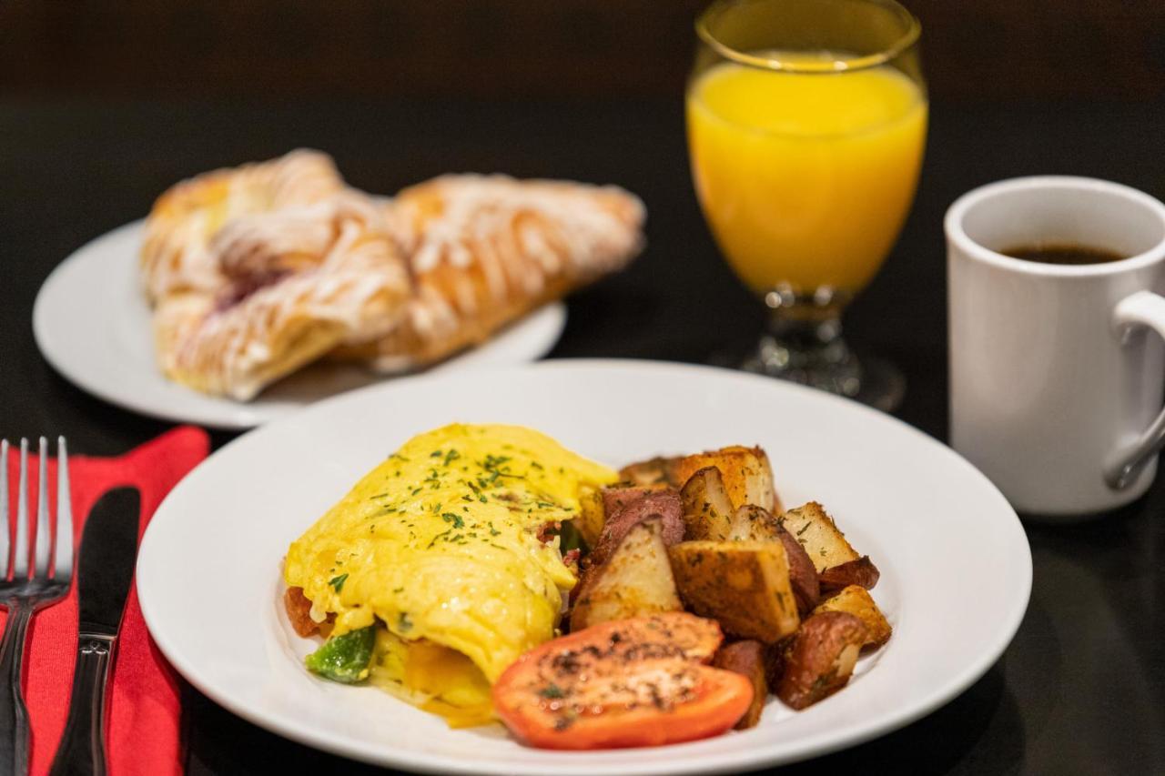Holiday Inn Boston - Cambridge Area By Ihg Somerville Exteriér fotografie