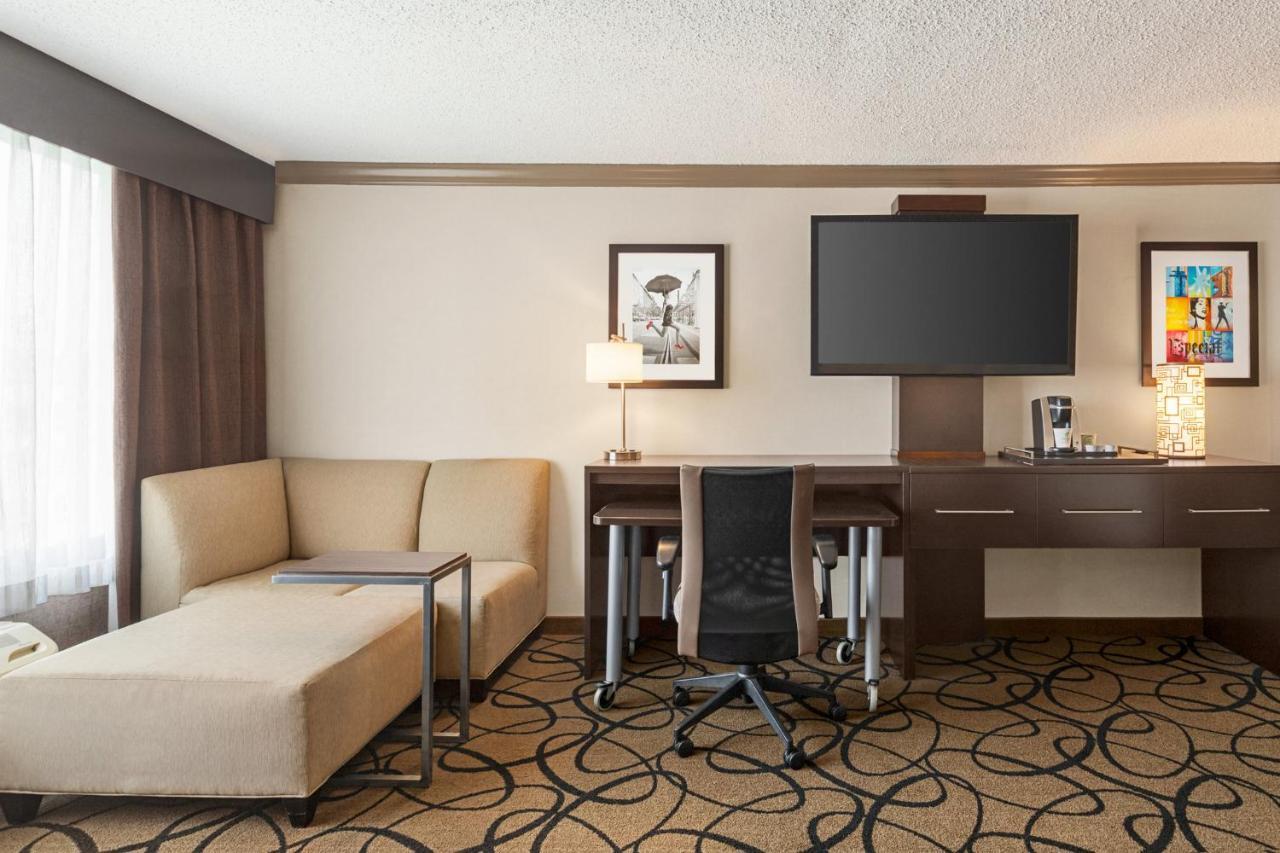 Holiday Inn Boston - Cambridge Area By Ihg Somerville Exteriér fotografie