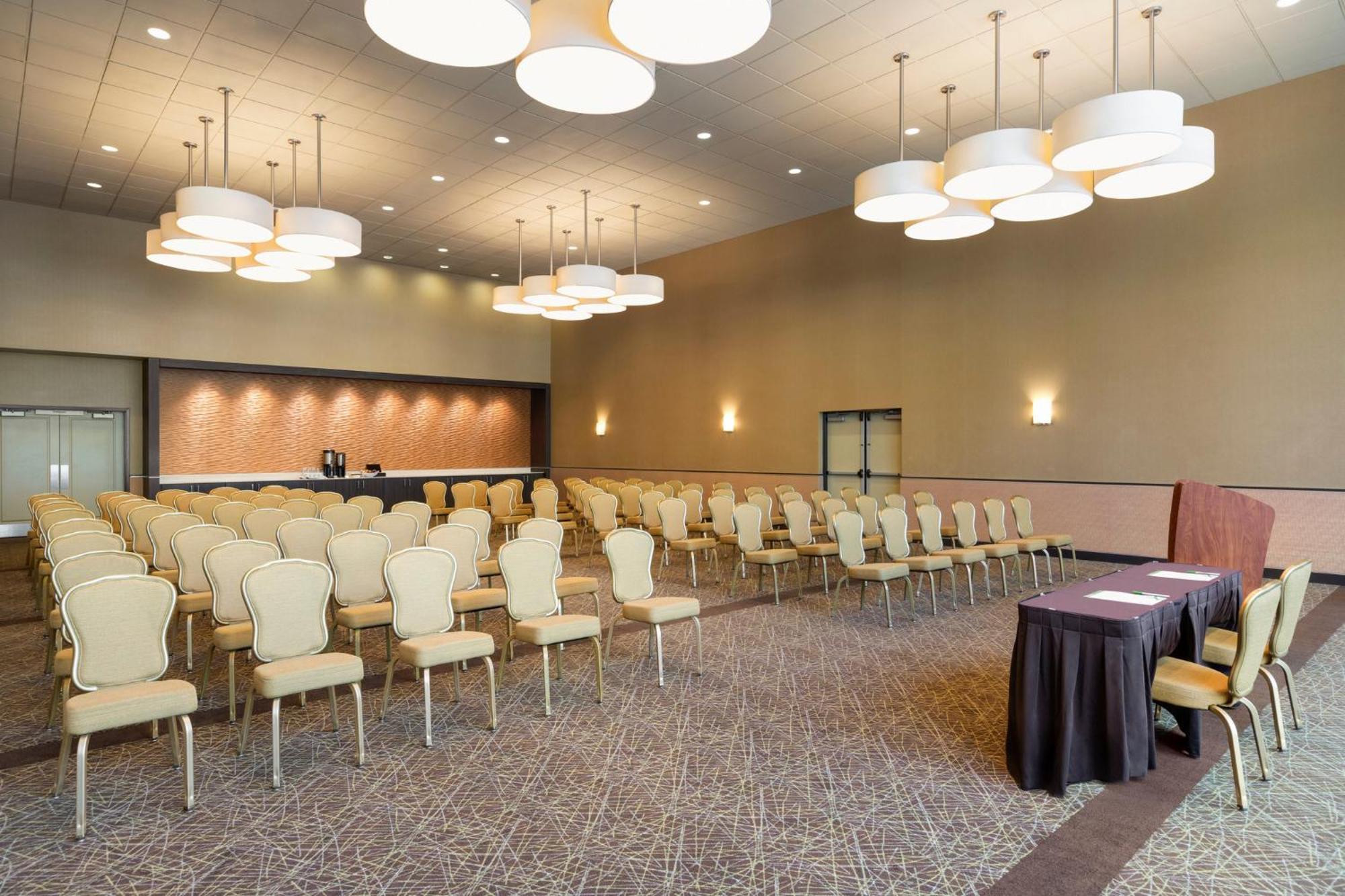 Holiday Inn Boston - Cambridge Area By Ihg Somerville Exteriér fotografie